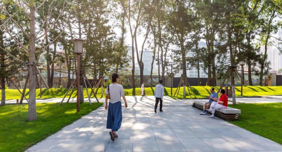 建筑與城市共興：馬清運(yùn)、馬巖松、gmp、AECOM，一筆一畫，寫意城市 (32).jpg