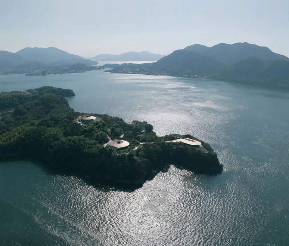 17278396158713400npJ.jpg 遠(yuǎn)眺.jpg