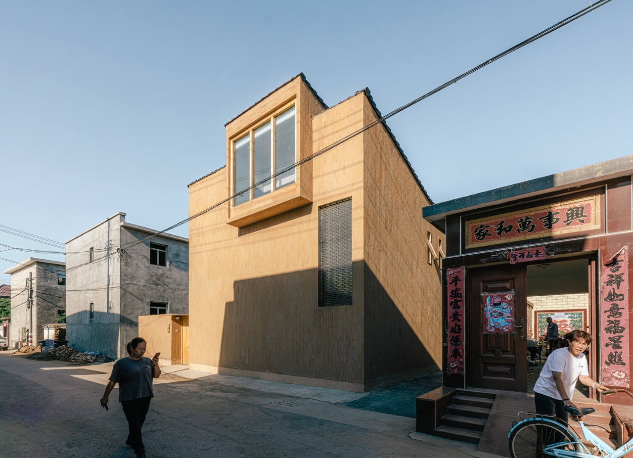 1730256997686150RFqM.jpeg ““母親住宅”街景 ?朱雨蒙”大.jpeg