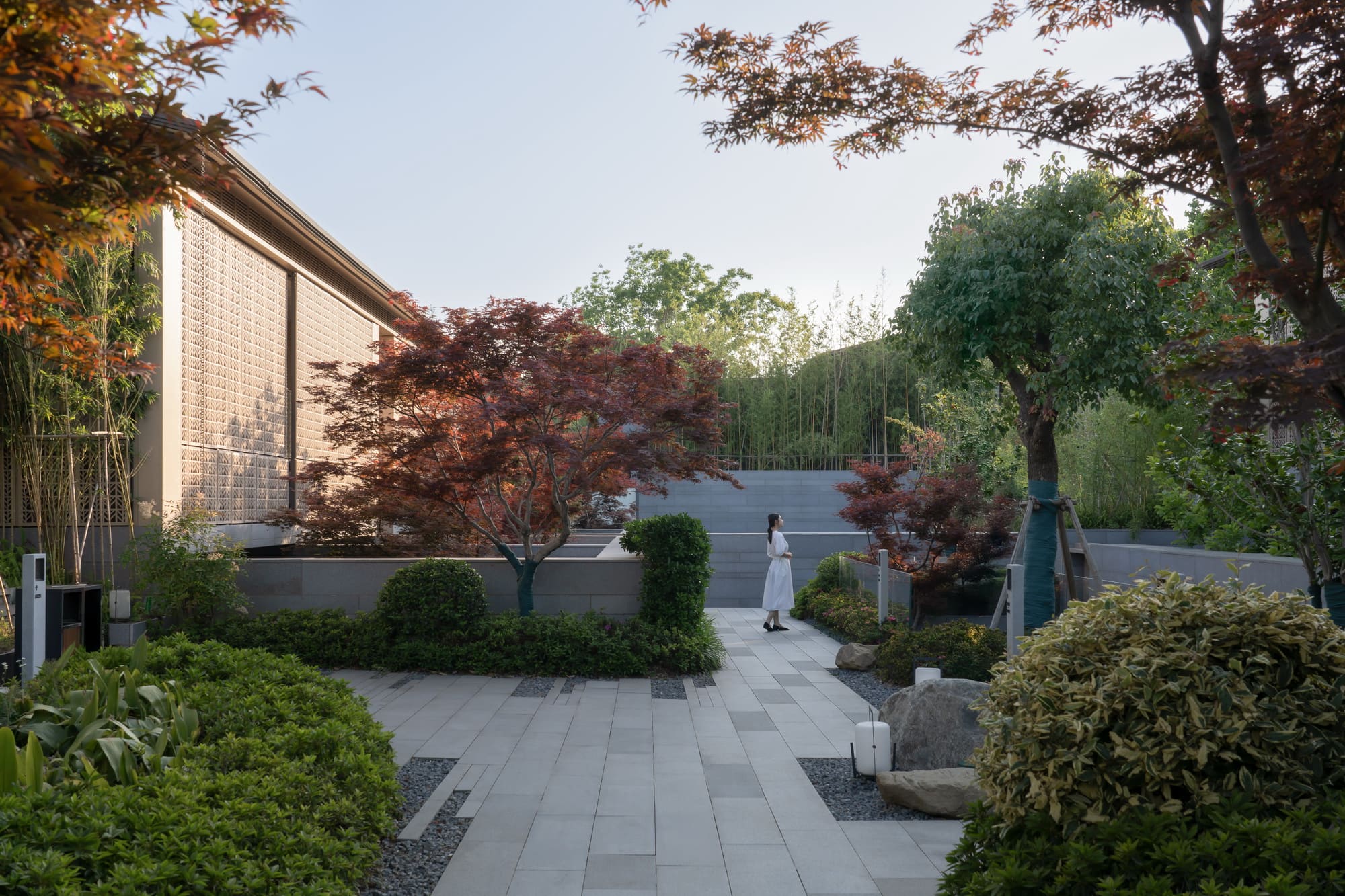 【16】多層次景觀由遠(yuǎn)及近展開 ?此間建筑攝影.jpg