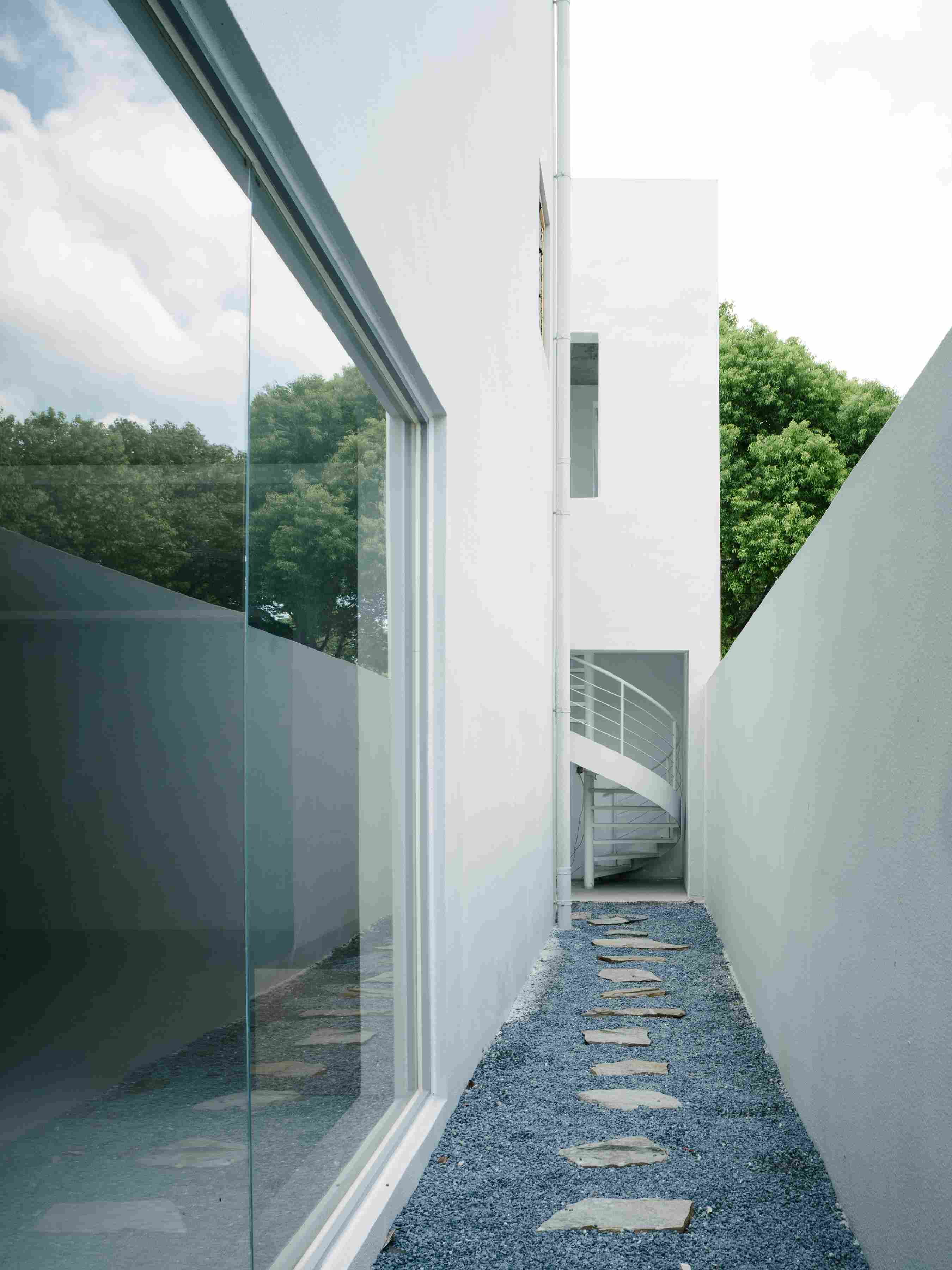 15_Courtyard-integrated circulation path 與庭院結(jié)合的戶外動線_15.jpg