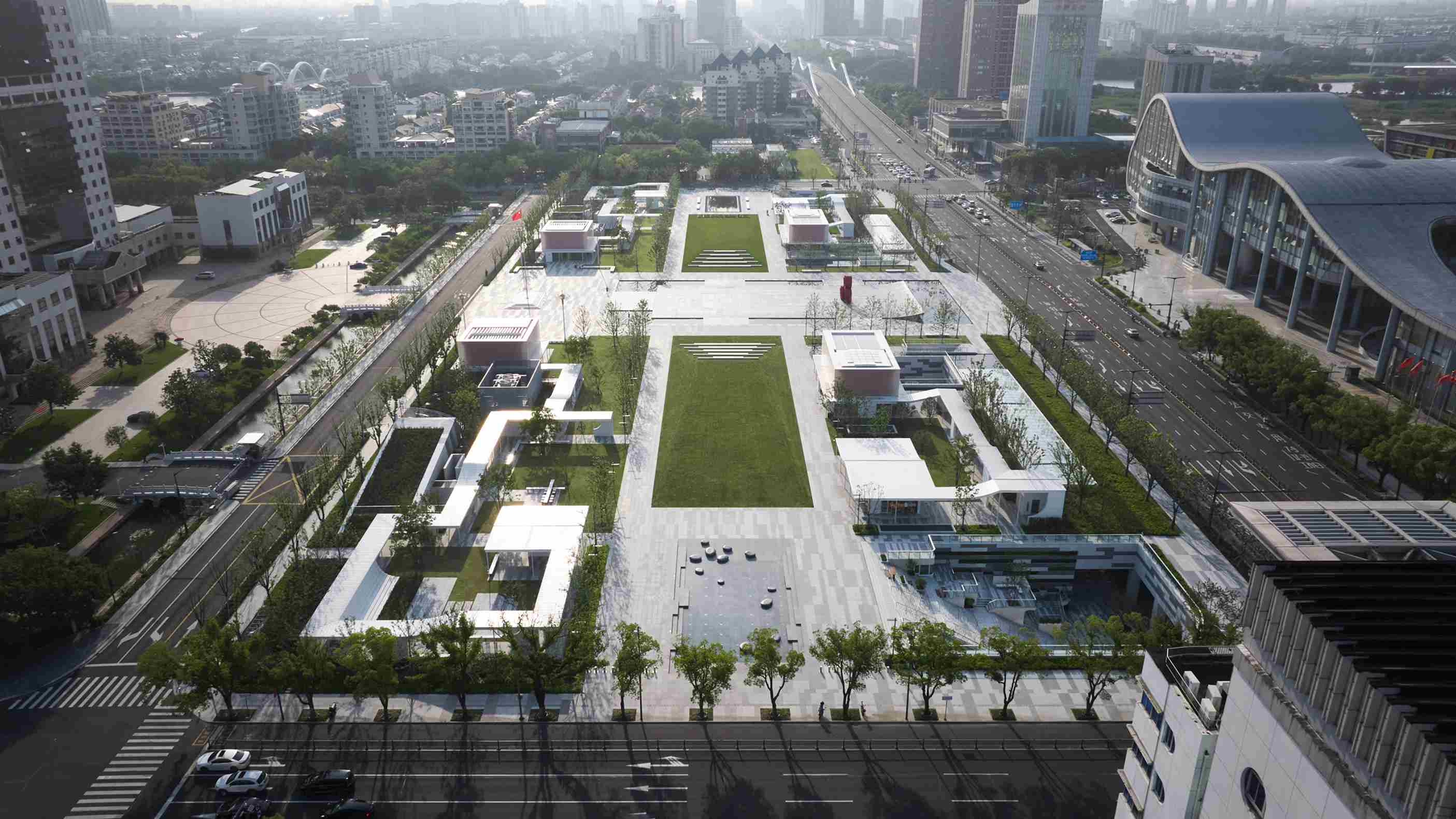 03 場地鳥瞰（更新后）Aerial view of the renovated plaza ?劉章悅 Zhangyue Liu_3.jpg